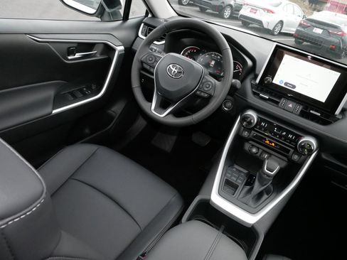 Certified 2025 Toyota RAV4 XLE Premium image 9