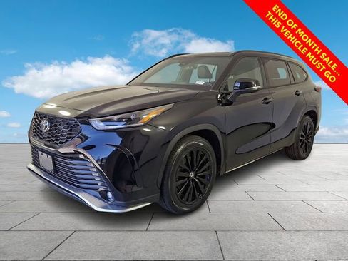 Used 2023 Toyota Highlander XSE AWD/4WD image 4