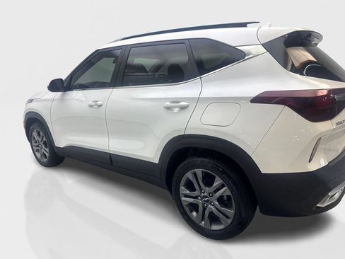 Used 2023 Kia Seltos S FWD image 14