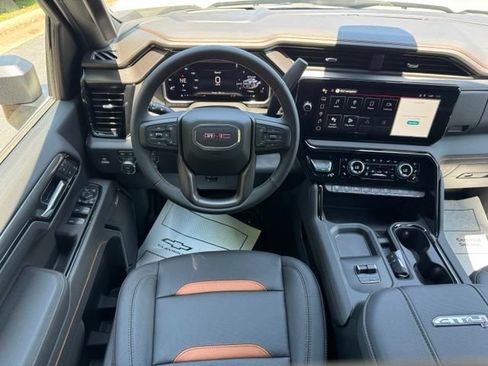 New 2026 GMC Sierra 2500 AT4 w/ AT4 Premium Plus Package AWD/4WD image 6