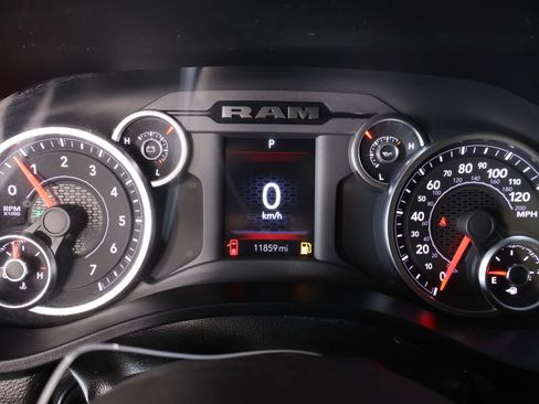 Used 2025 RAM 1500 Big Horn AWD/4WD image 4