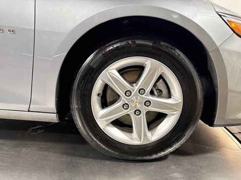 Used 2023 Chevrolet Malibu LT FWD image 14