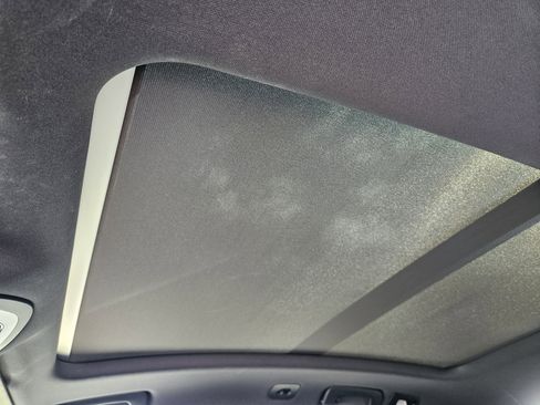 Used 2023 Porsche Macan Turbo image 29