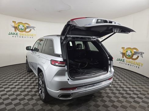 Certified 2023 Jeep Grand Cherokee Overland image 28