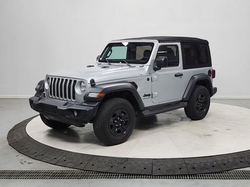 Used 2024 Jeep Wrangler Sport AWD/4WD image 3