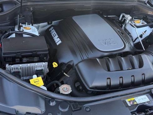 Used 2014 Jeep Grand Cherokee Limited w/ Luxury Group II AWD/4WD image 32