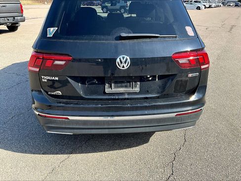 Used 2021 Volkswagen Tiguan SE image 7