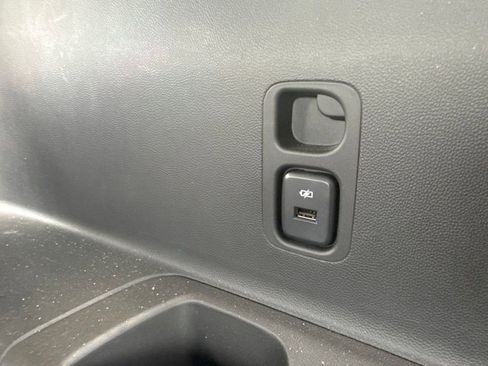Used 2023 Buick Enclave Essence w/ Experience Buick Package FWD image 18