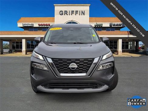 Used 2023 Nissan Rogue SV image 12