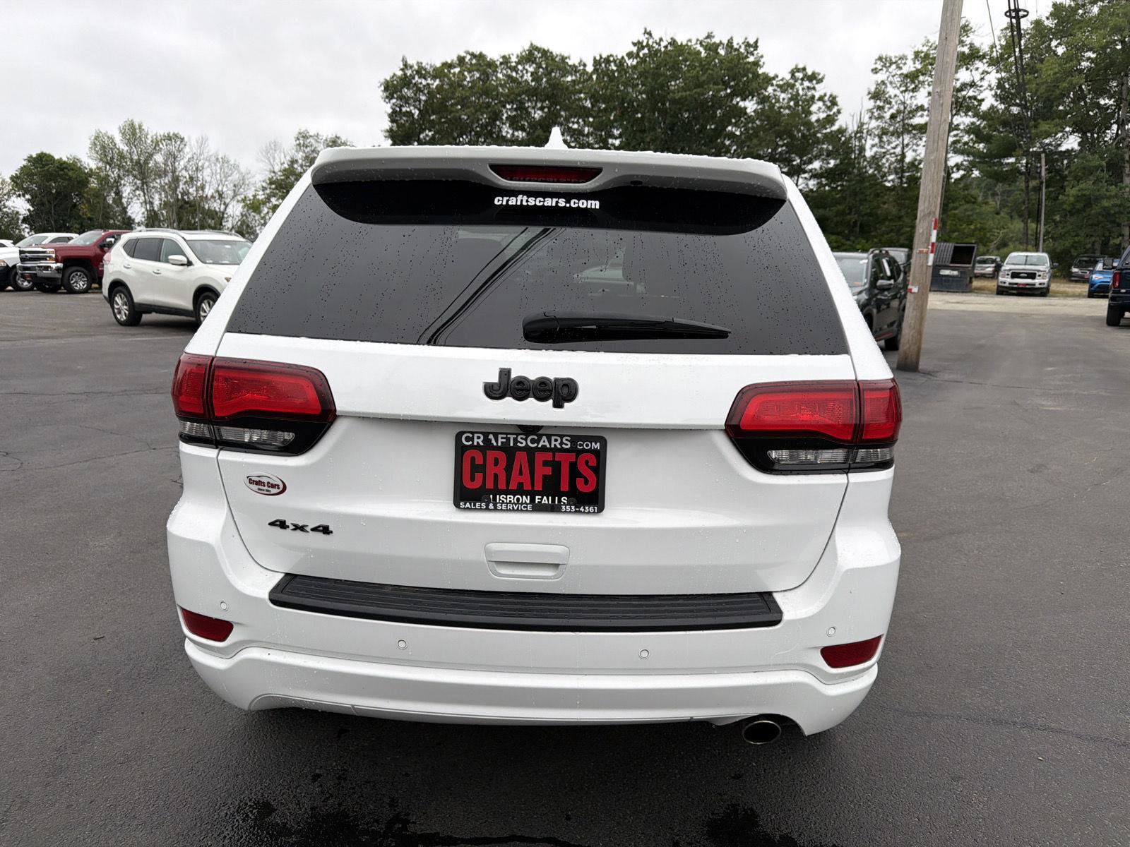 Used 2020 Jeep Grand Cherokee Altitude AWD/4WD image 4