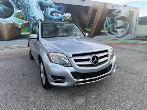 Used 2013 Mercedes-Benz GLK 250 BlueTEC 4MATIC image 5