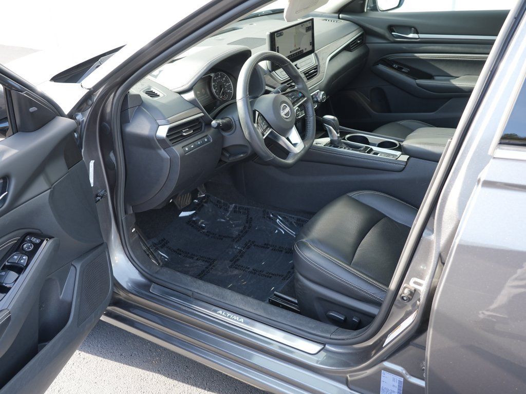 Used 2023 Nissan Altima 2.5 SL AWD/4WD image 13