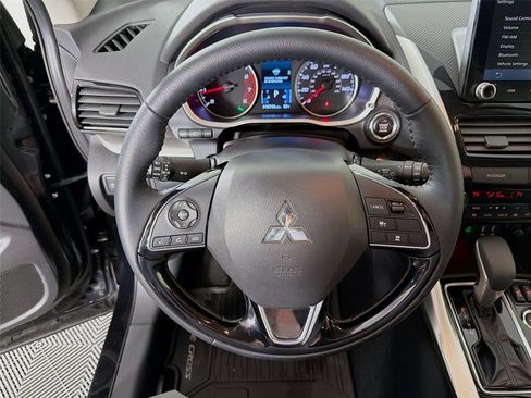 Used 2025 Mitsubishi Eclipse Cross SE AWD/4WD image 12