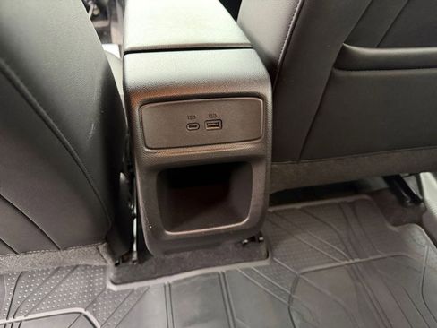 Used 2025 Chevrolet Trax RS w/ Driver Confidence Package image 22