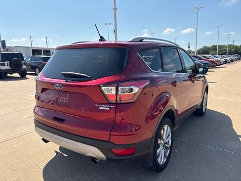 Used 2018 Ford Escape Titanium w/ Ford Safe & Smart Package FWD image 3