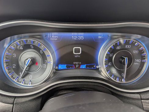 Used 2021 Chrysler 300 Touring L RWD image 18