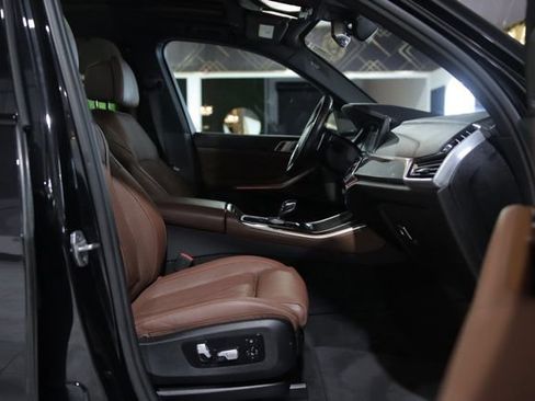 Used 2021 BMW X5 M50i w/ Executive Package AWD/4WD image 12