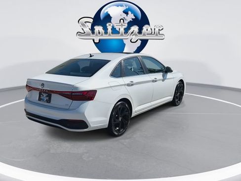 New 2026 Volkswagen Jetta SE FWD image 8