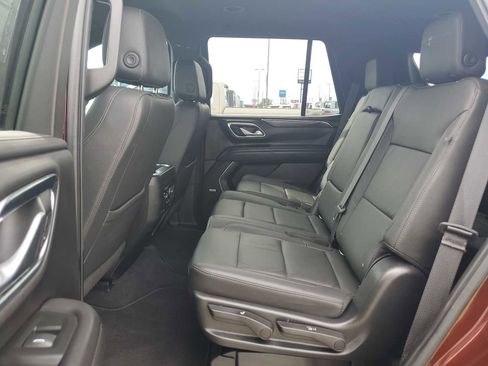 Certified 2022 Chevrolet Tahoe Z71 w/ Luxury Package image 13