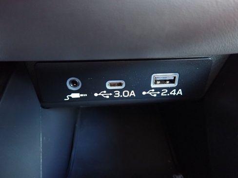 Used 2025 Subaru Outback Premium AWD/4WD image 20
