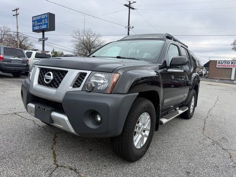 Used 2015 Nissan Xterra S w/ Value Package image 1