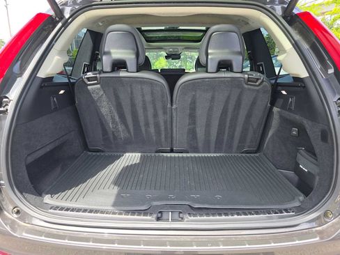 Certified 2023 Volvo XC90 B6 Ultimate w/ Lounge Package AWD/4WD image 15