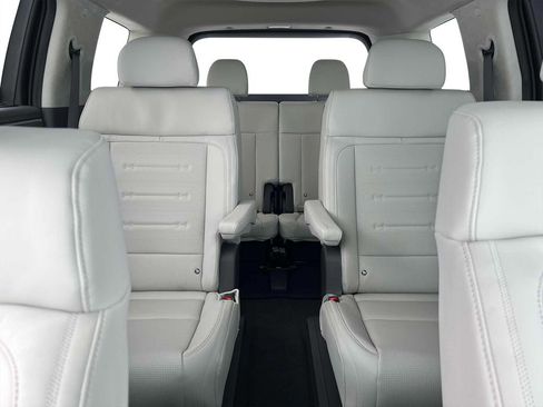 Used 2025 Hyundai Santa Fe Calligraphy image 18