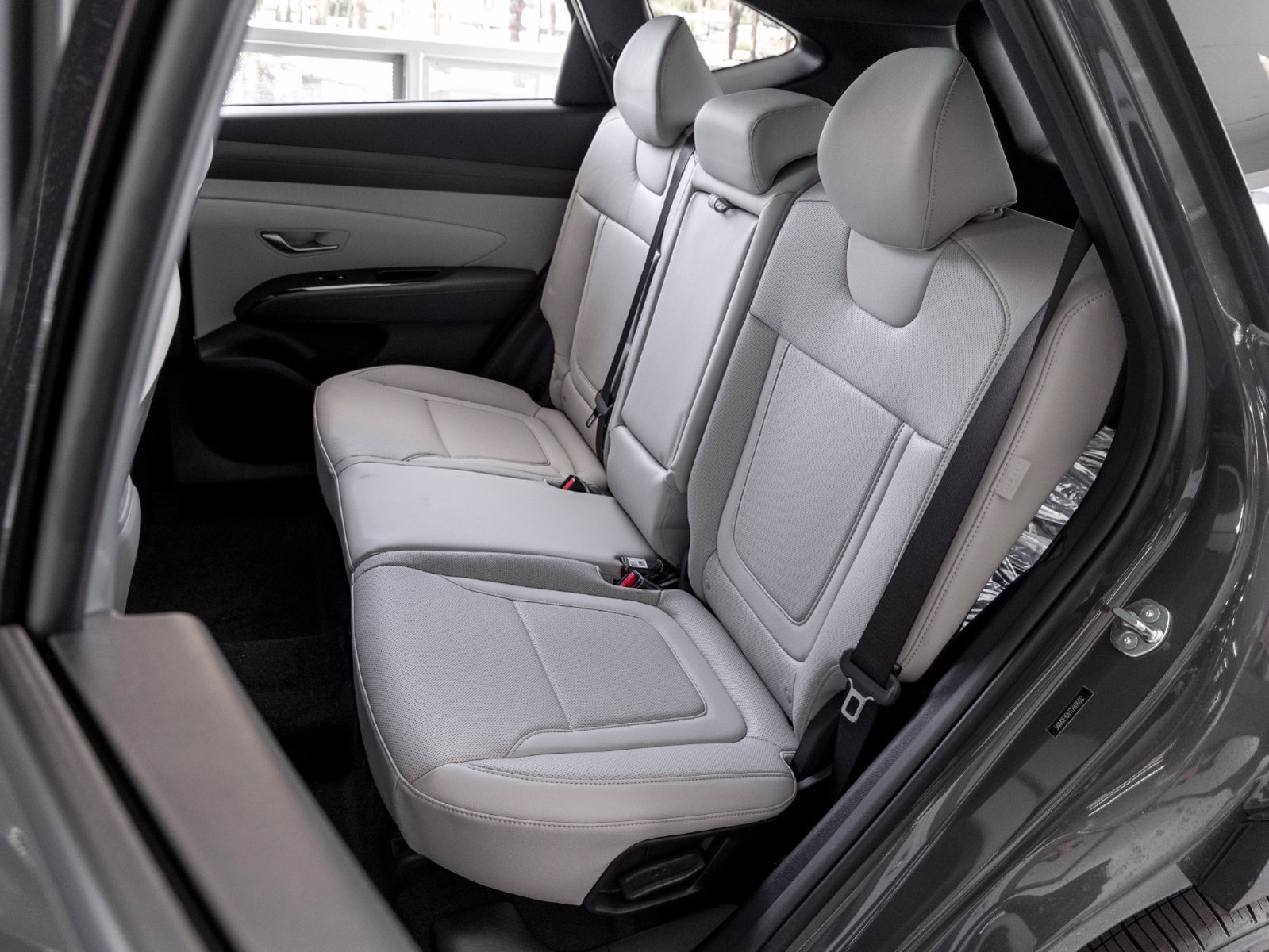 New 2026 Hyundai Tucson Limited FWD image 19
