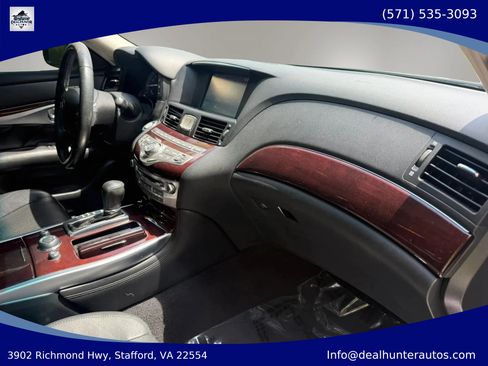 Used 2015 INFINITI Q70 3.7 AWD/4WD image 18