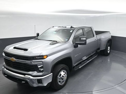 Used 2025 Chevrolet Silverado 3500 LT w/ All Star Edition AWD/4WD image 39