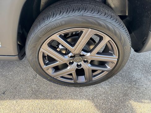 New 2026 Jeep Compass Latitude image 17