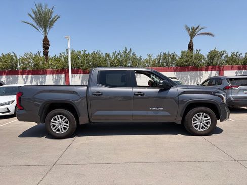Used 2022 Toyota Tundra SR5 w/ Convenience Package RWD image 3