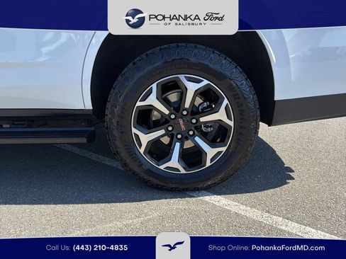 Used 2025 GMC Yukon AT4 w/ AT4 Premium Package AWD/4WD image 25