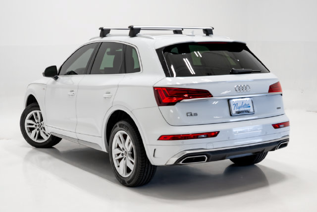 Used 2023 Audi Q5 2.0T Premium w/ Convenience Package AWD/4WD image 28
