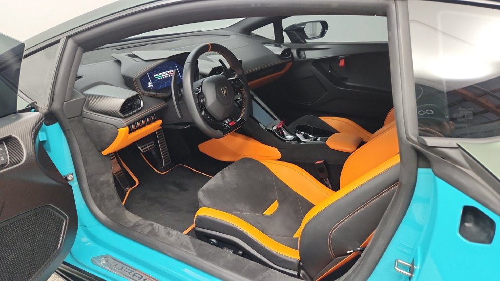 Used 2023 Lamborghini Huracan Tecnica RWD image 29