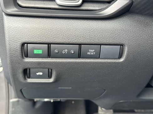 Used 2024 Nissan Sentra S FWD image 30
