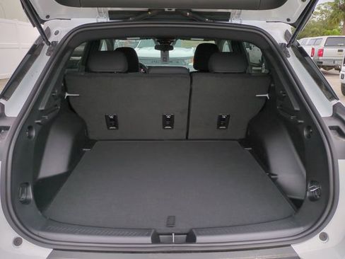 New 2026 Chevrolet Equinox EV LT image 13