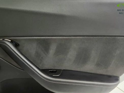 Used 2020 Tesla Model Y Long Range AWD/4WD image 40