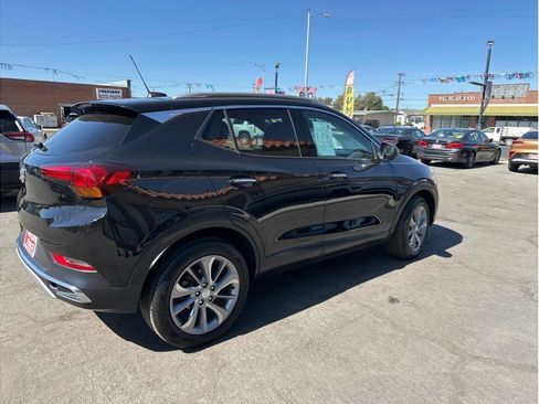 Used 2022 Buick Encore GX Essence w/ Experience Buick Package FWD image 8