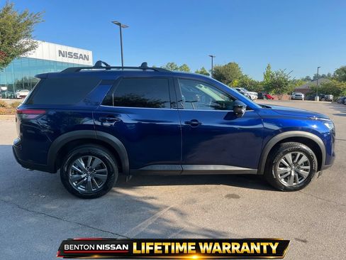 Used 2026 Nissan Pathfinder SV AWD/4WD image 8
