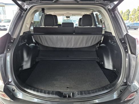 Certified 2018 Toyota RAV4 XLE AWD/4WD image 24
