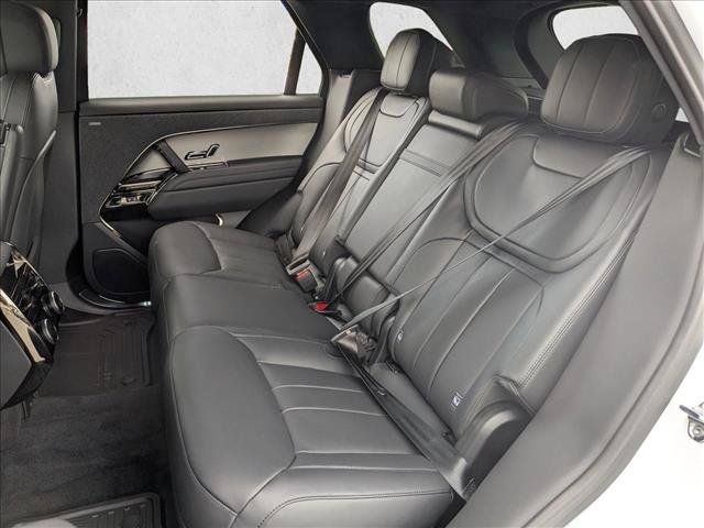 New 2026 Land Rover Range Rover Sport Dynamic SE AWD/4WD image 16