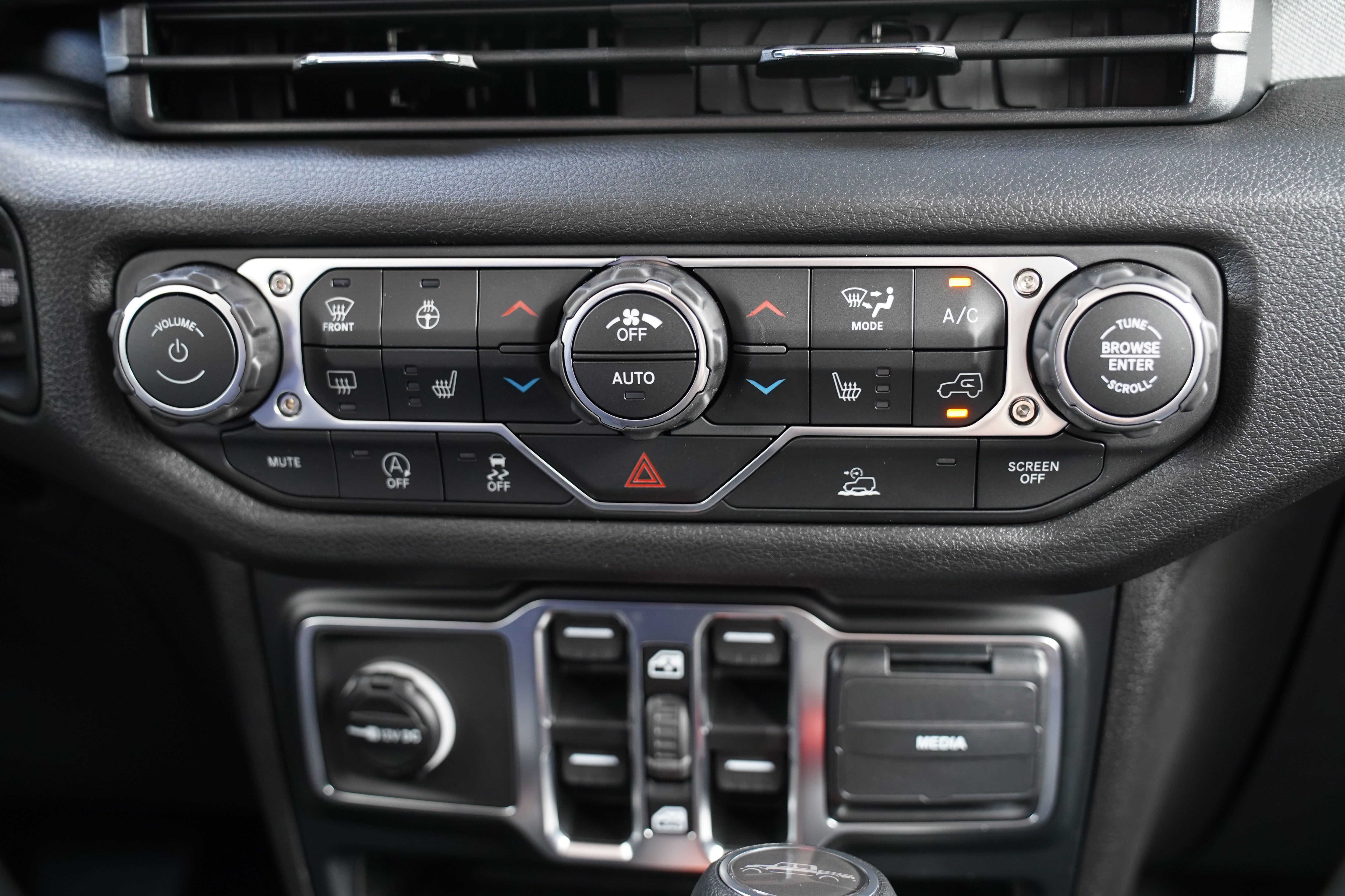 New 2026 Jeep Gladiator Sport AWD/4WD image 26