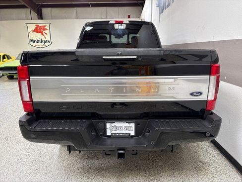 Used 2018 Ford F250 Platinum w/ Platinum Ultimate Package image 8