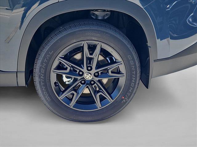 New 2026 Toyota Grand Highlander FWD image 10