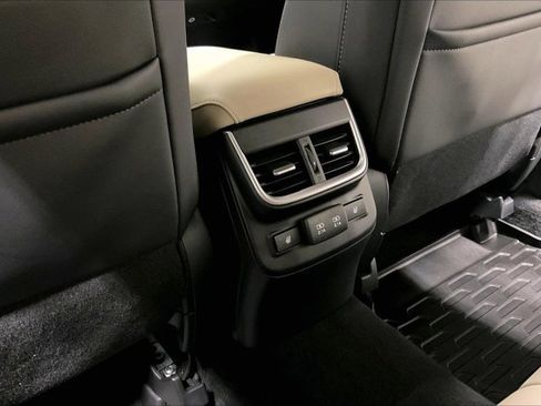 Used 2021 Subaru Outback Limited w/ Popular Package #2 image 34