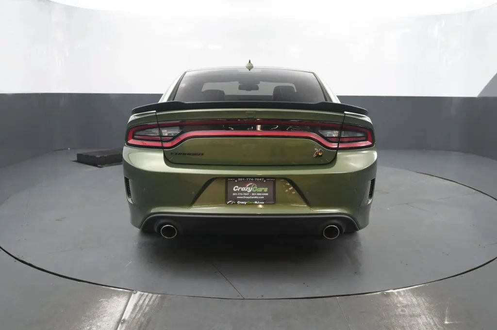 Used 2018 Dodge Charger R/T Scat Pack w/ Dynamics Package RWD image 4