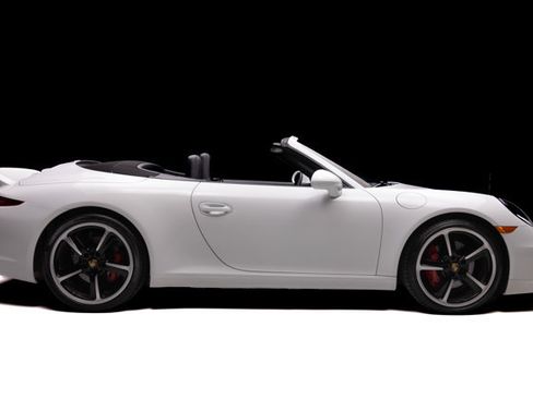 Used 2015 Porsche 911 Carrera S RWD image 2
