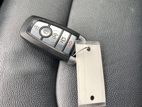 Used 2018 Ford Explorer XLT w/ Equipment Group 202A AWD/4WD image 42