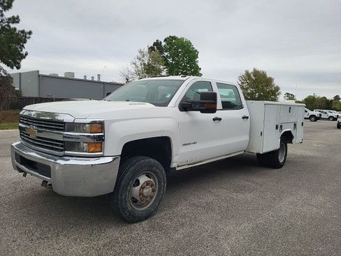 Used 2015 Chevrolet Silverado 3500 W/T w/ WT Convenience Package image 4